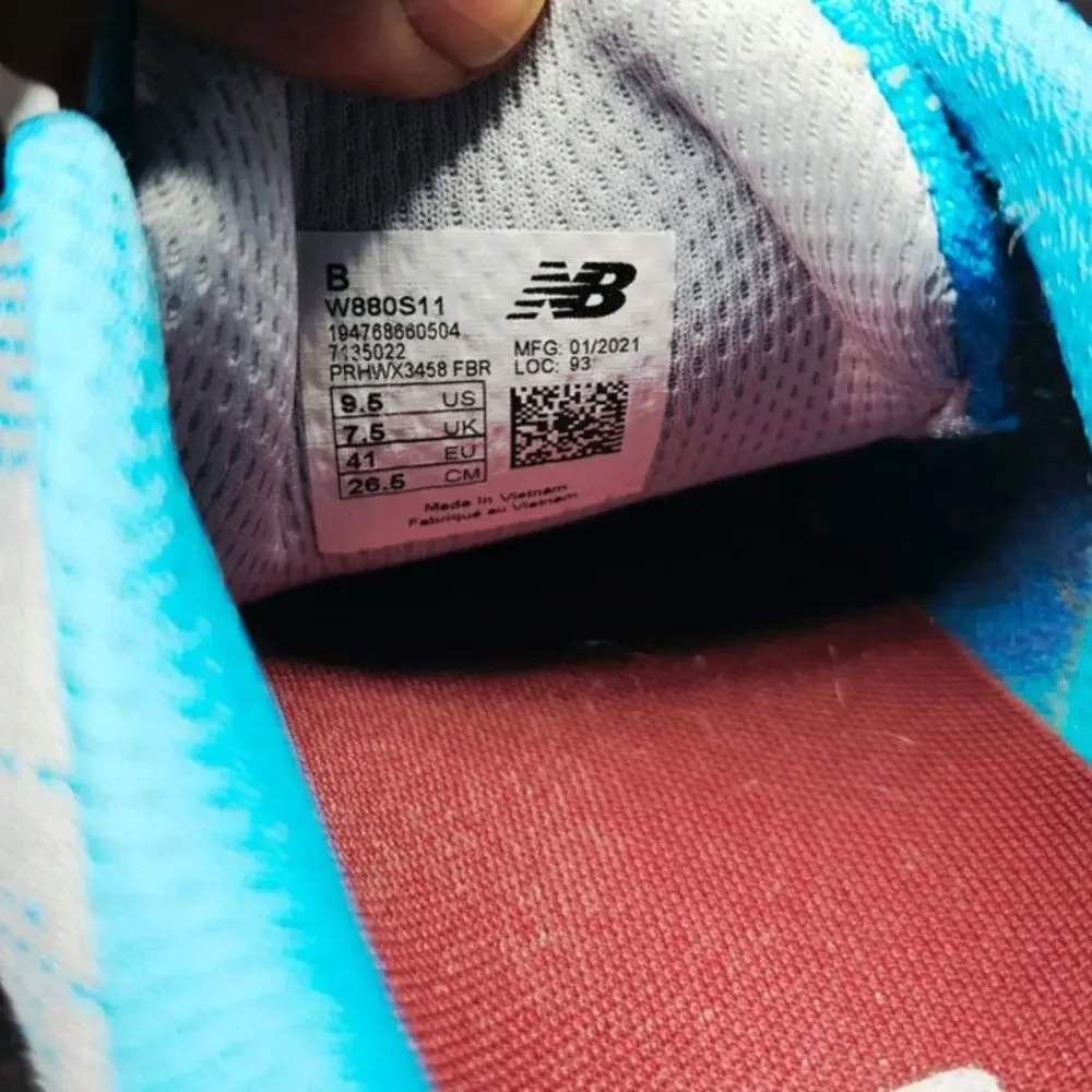 New Balance Women 9.5